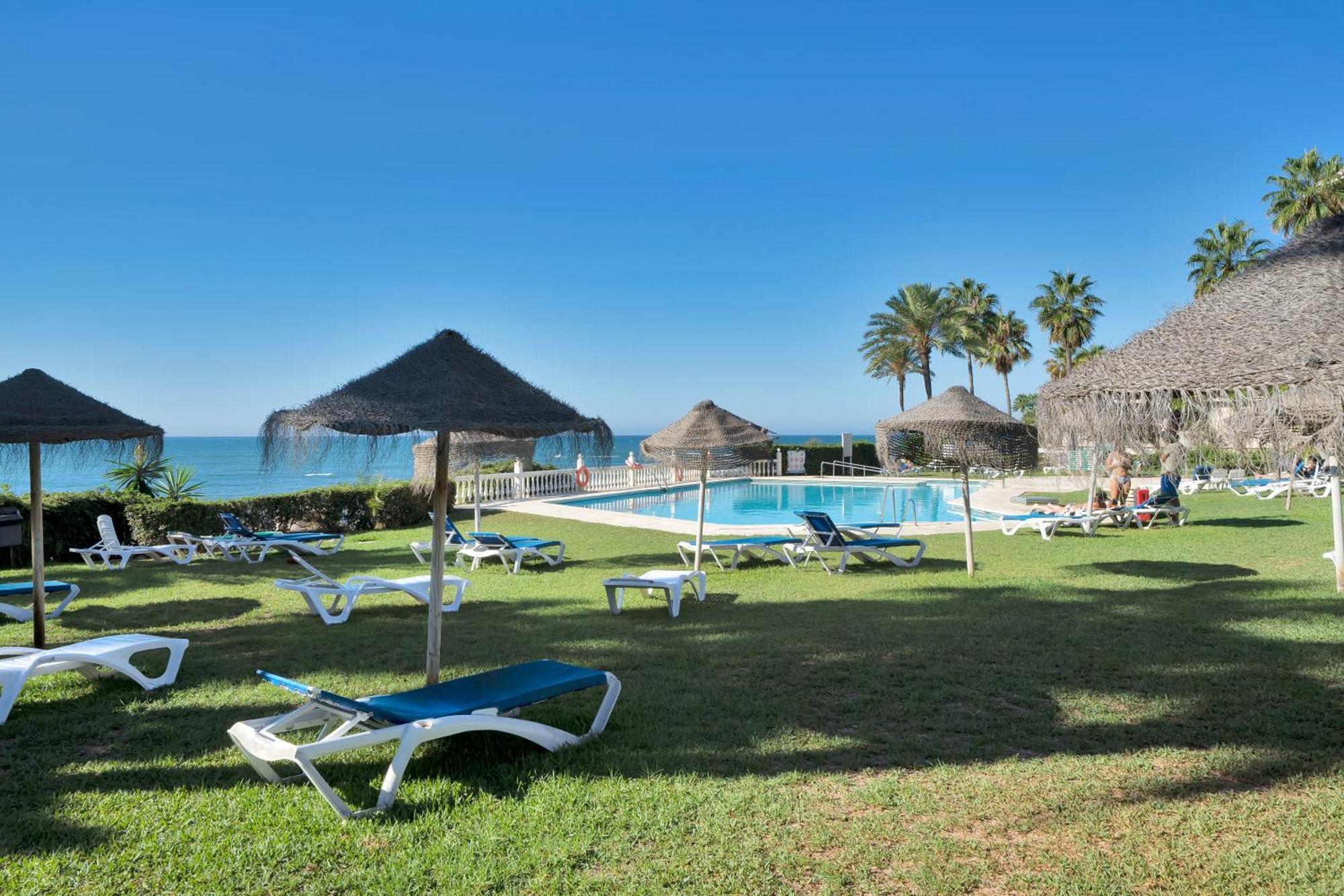 Casa Mar Apartamento Front Beach Con Wifi, Piscina, Padel Y Tenis - Lubina Del Sol Sitio de Calahonda Eksteriør billede